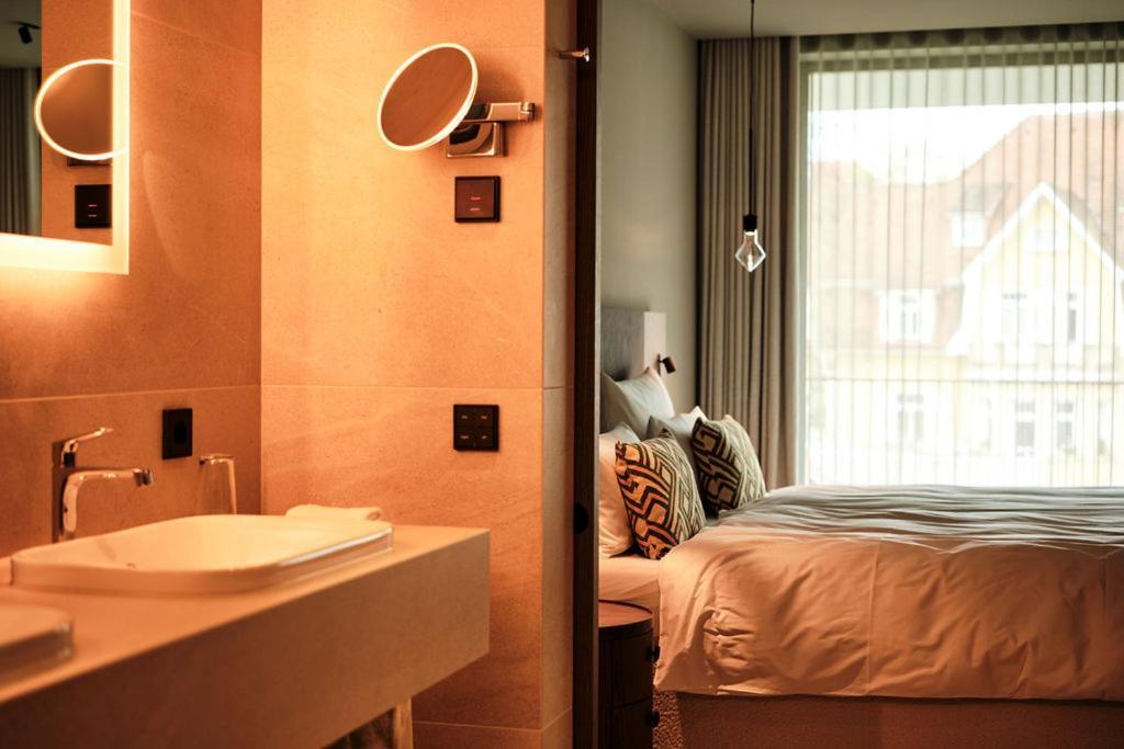 Riva - Das Hotel Am Bodensee Konstanz Exterior photo A bathroom at the hotel