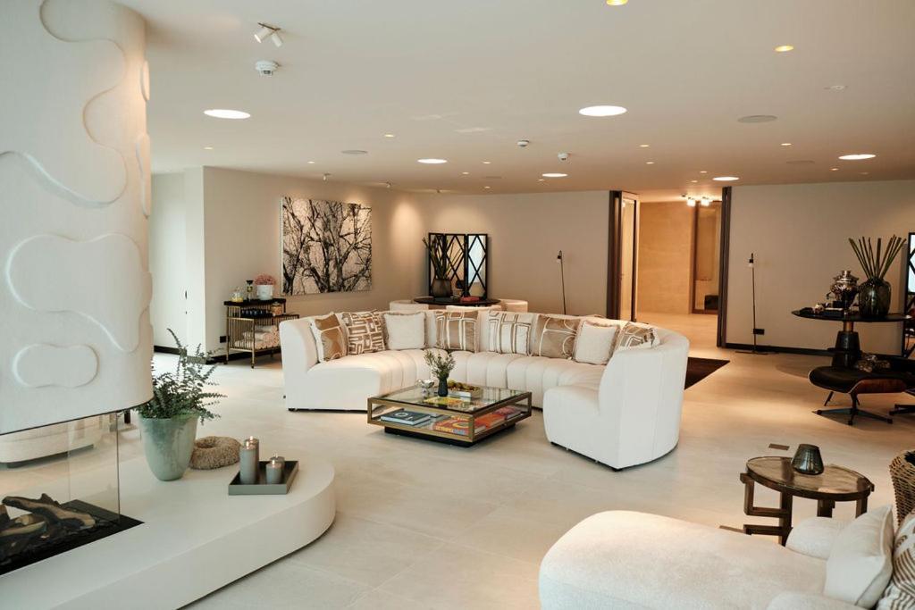 Riva - Das Hotel Am Bodensee Konstanz Exterior photo The interior of a penthouse apartment